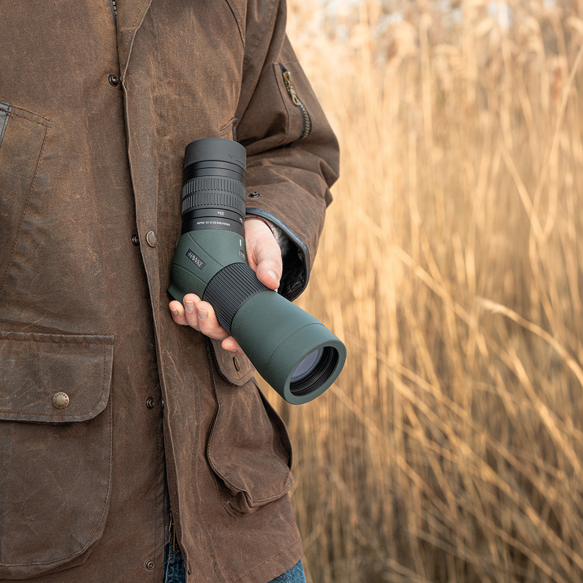 Hawke Frontier ED X 15-35x56 Compact Spotting Scope handheld